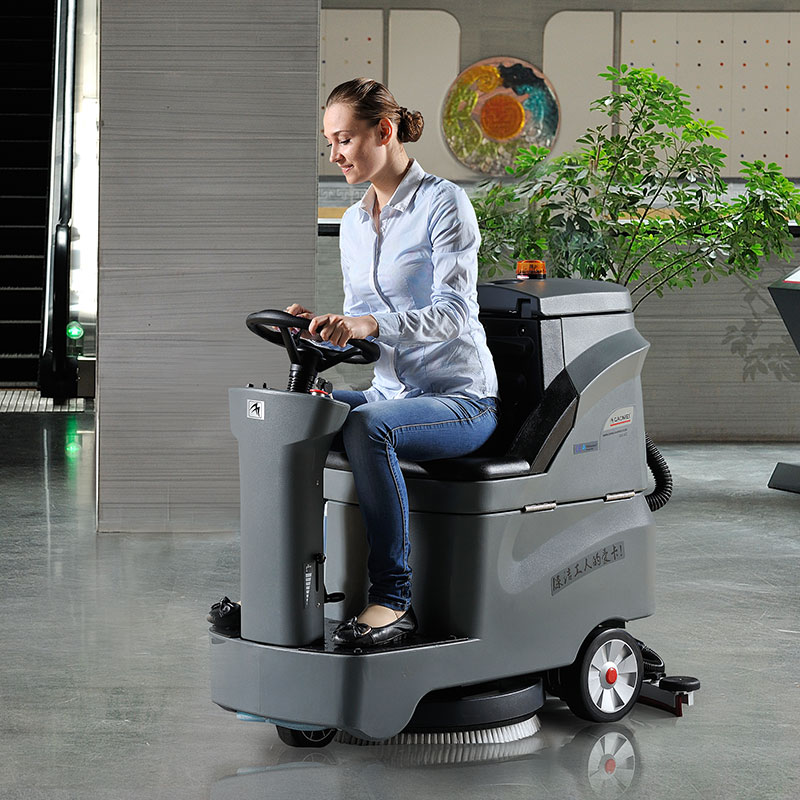 大商場(chǎng)大超市的地面清洗為什么要用洗地車？